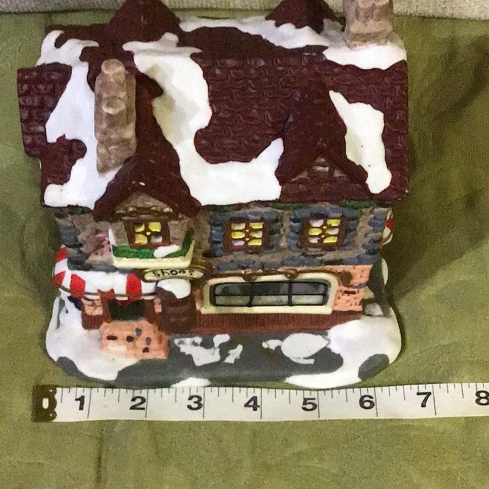 Christmas Decor - Picture 7 of 9